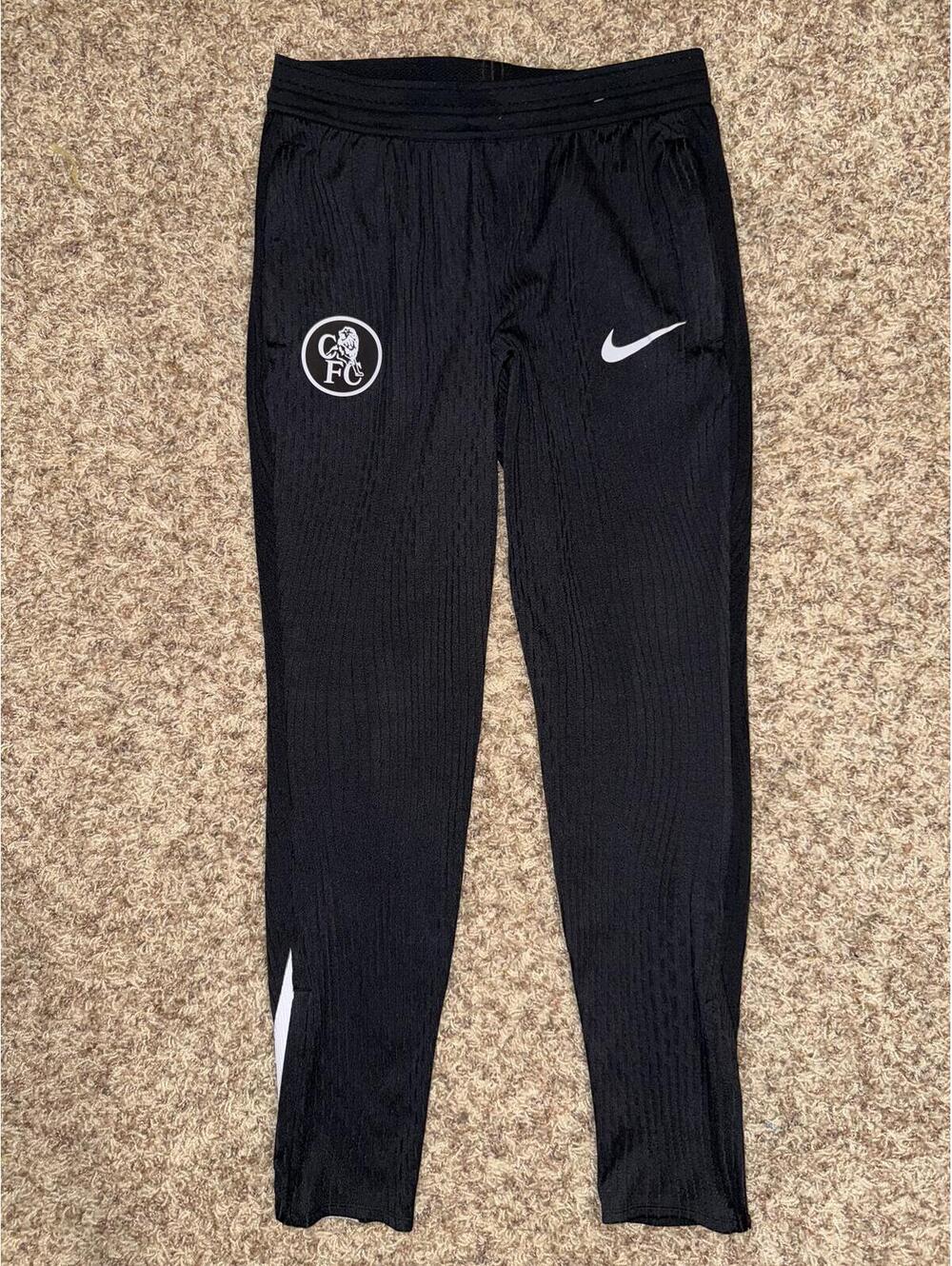 Nike Men’s Chelsea Total90 Tracksuit Tight Fit Pants Sample